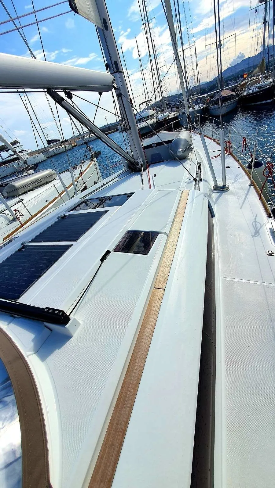 Aquaholic Charter Boat