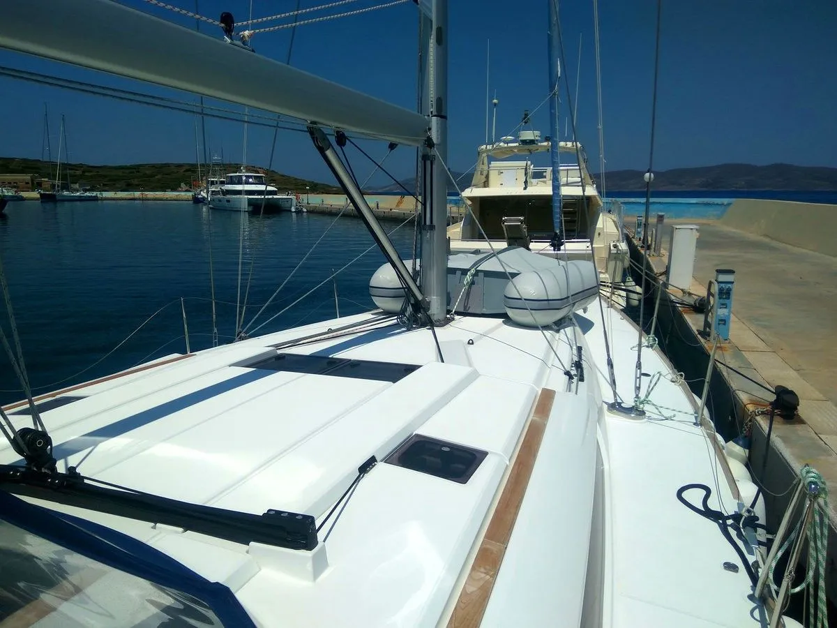 Explore Elliniko on a 16.06m 4 Cabin Sailing Yacht Rental