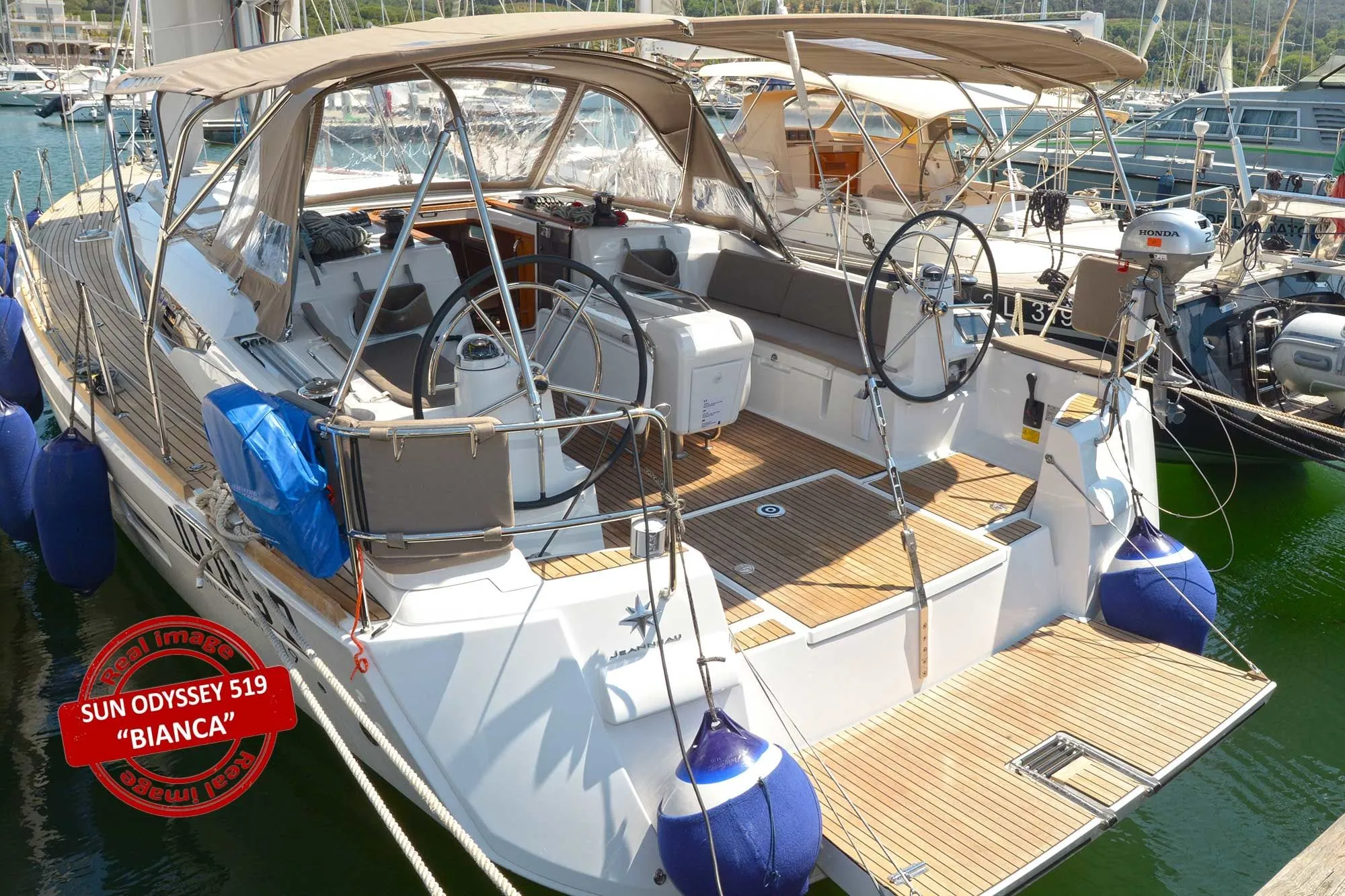 Bianca Charterboot - 3