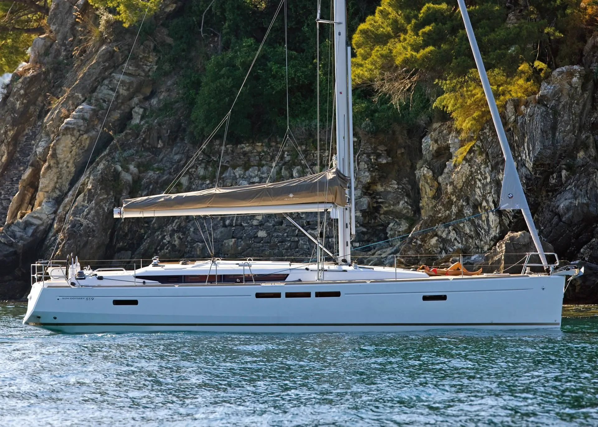 15.38m Procida Jeanneau Sun Odyssey 519 Hire