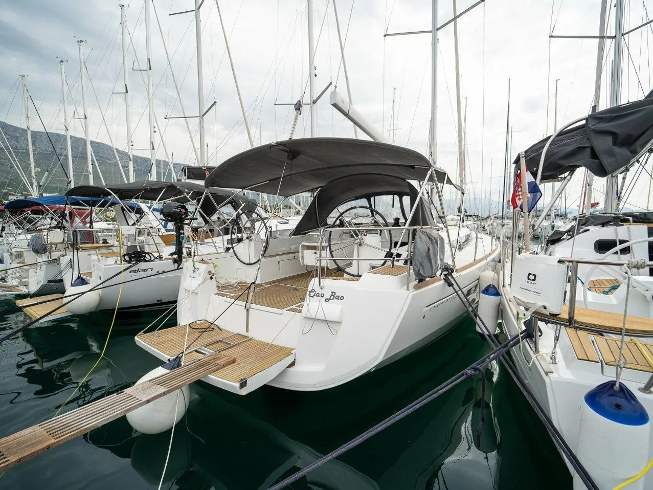 Ciao Bao Charterboot - 3