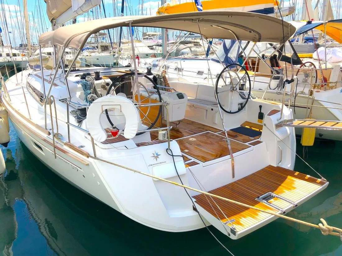 Kon Tiki Charter Boat