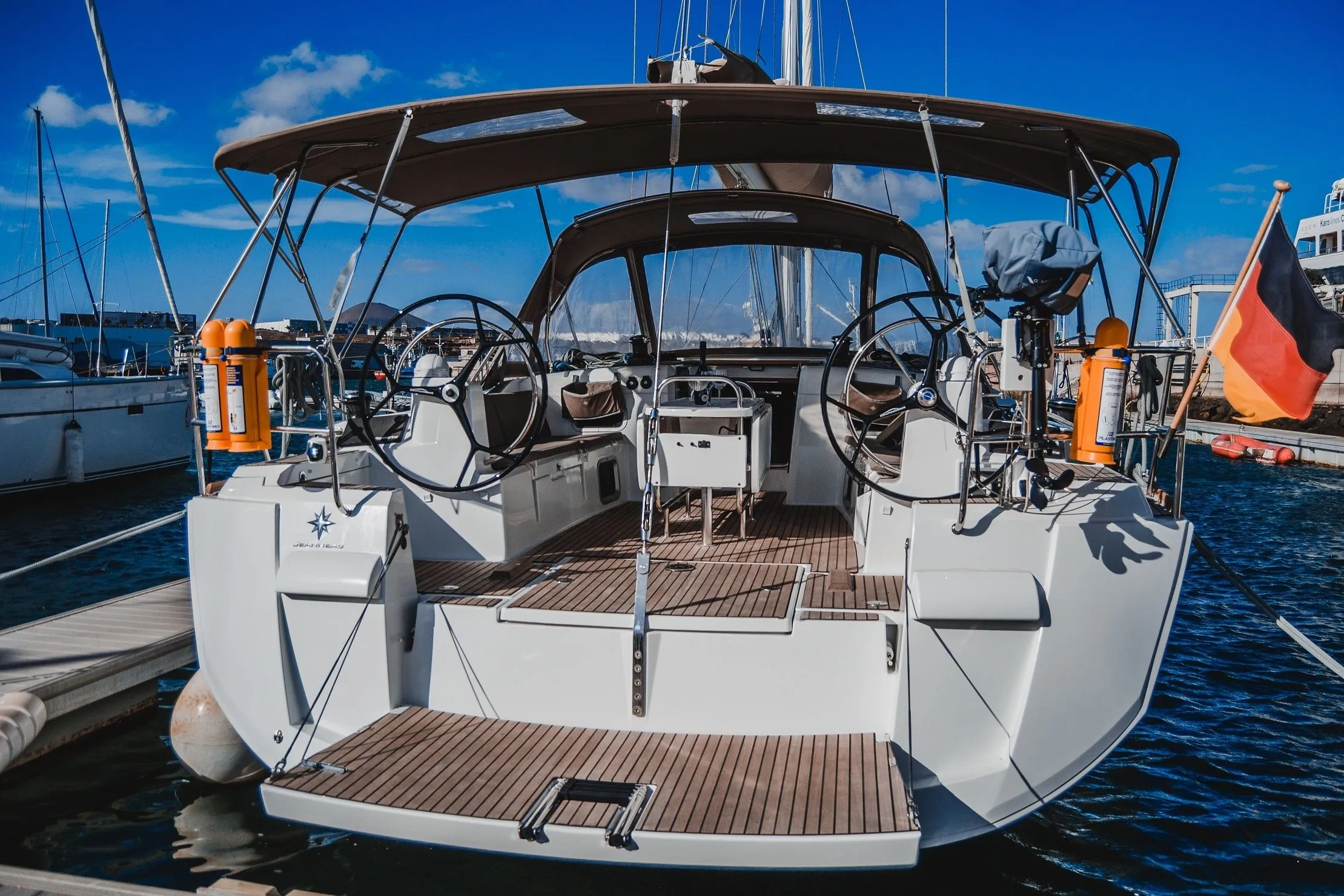 15.75m Arrecife Boat Hire
