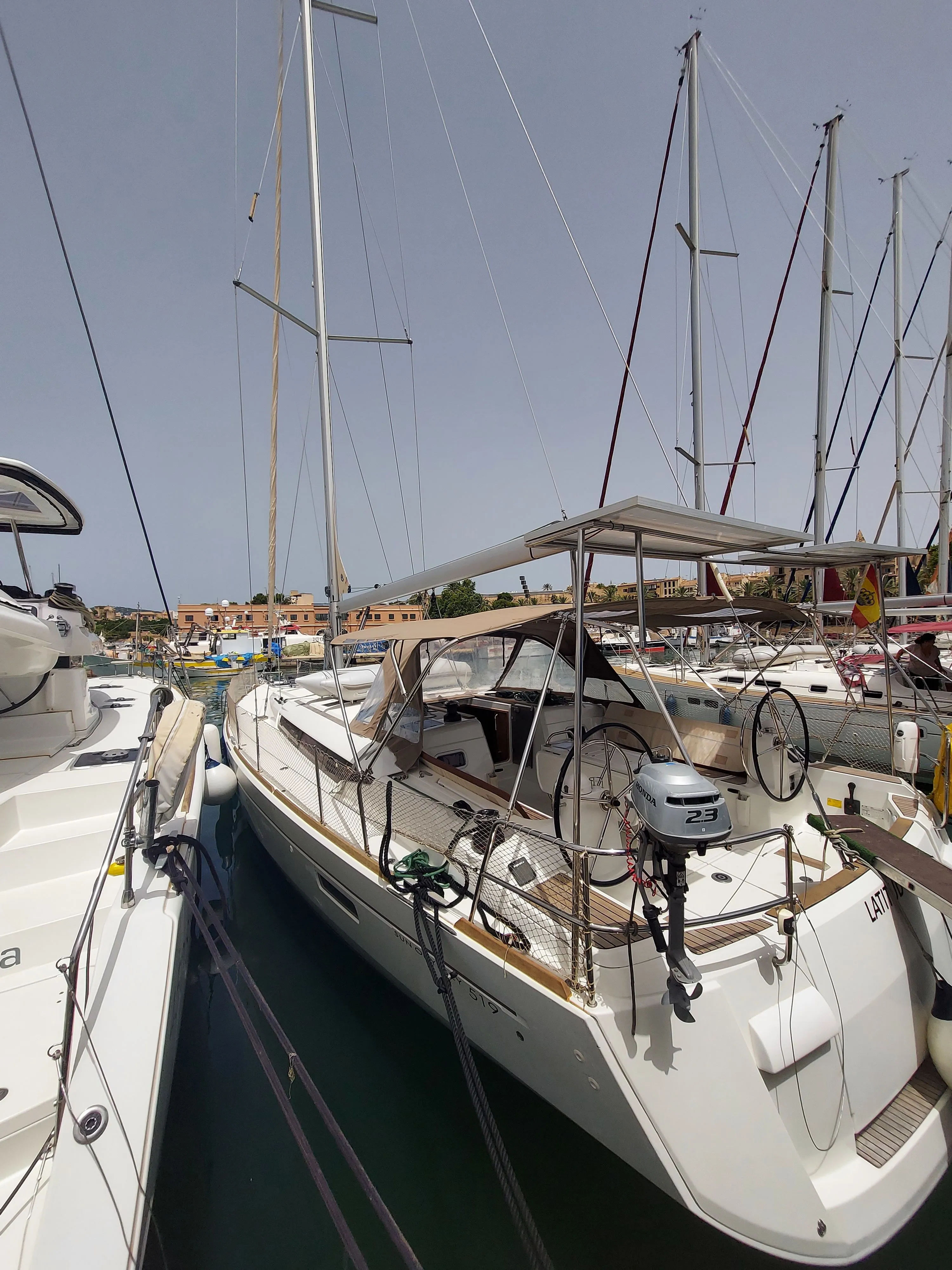 Чартер Latitud 6 - 4