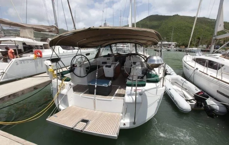 Чартер Molly Too - 5