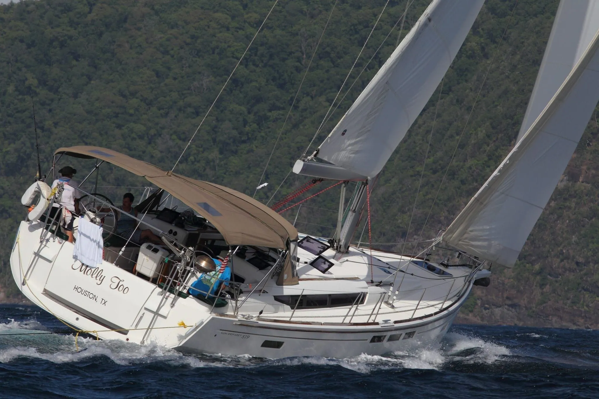 Rent a 15.4m Boat in Ribishi