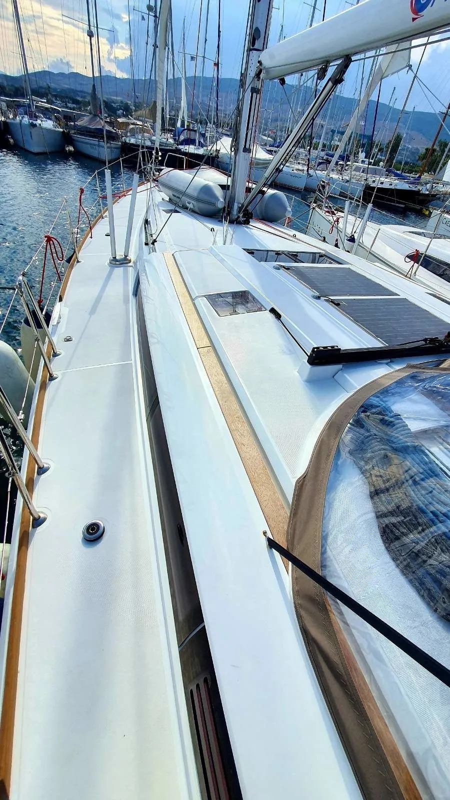 Чартер Unique 1 - 4