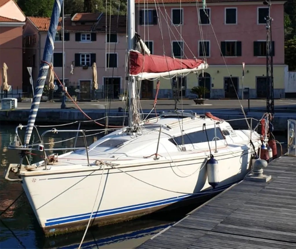 8.9m Le Grazie Sailing Yacht Jeanneau Sun Way 29 Hire