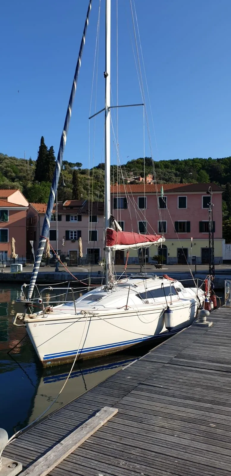 8.9m Le Grazie Sailing Yacht Jeanneau Sun Way 29 Hire