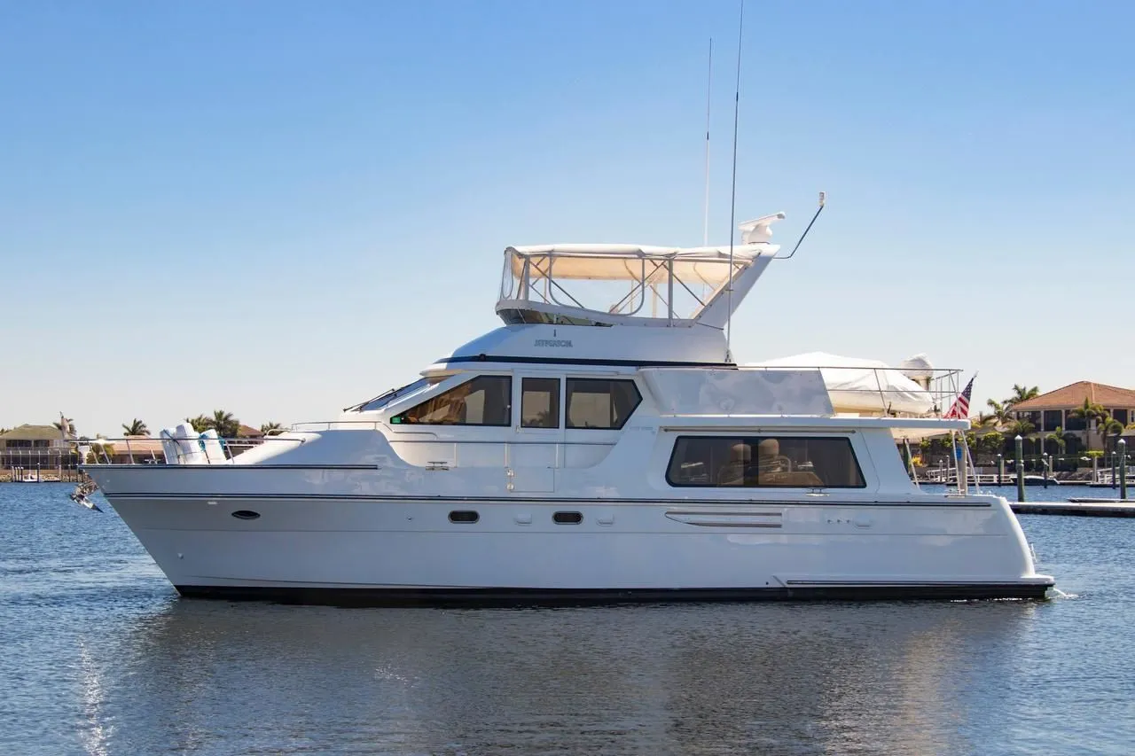 Explore Cape Coral on a 16.28m Jefferson 52 Motor Yacht Rental