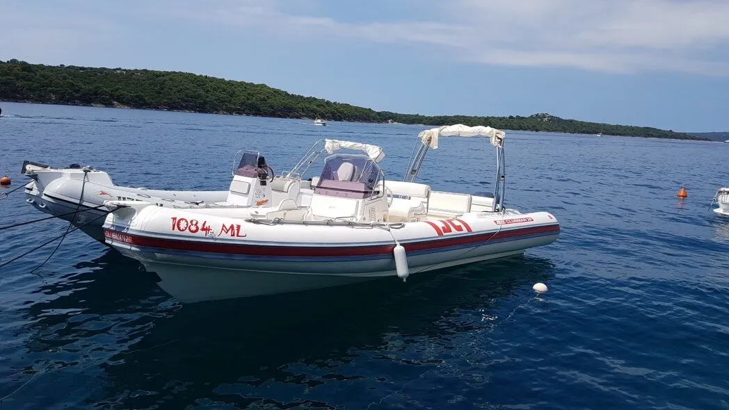Clubman 26 Kiralık Teknesi