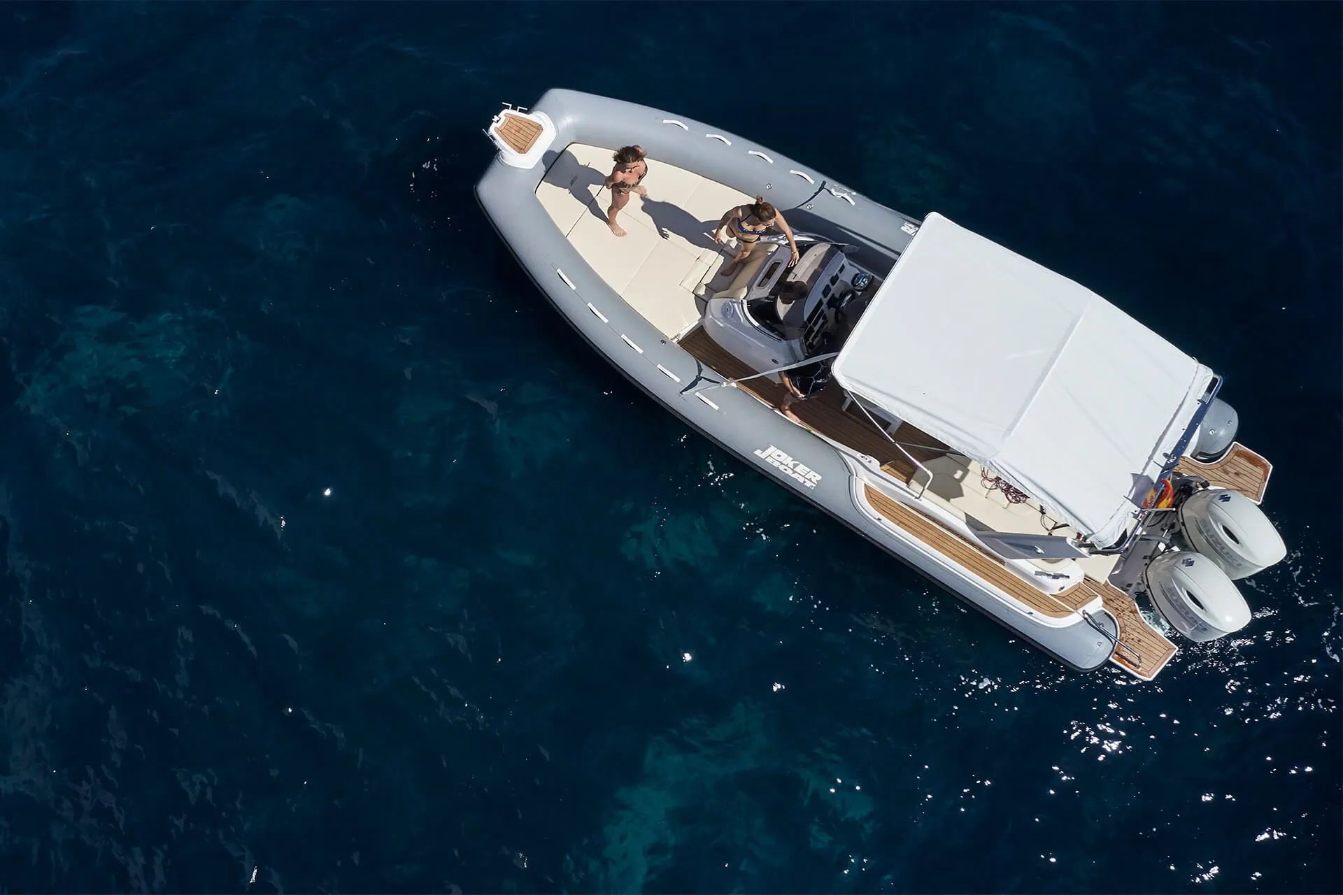 Rent a 8.5m Boat in Golfe-Juan