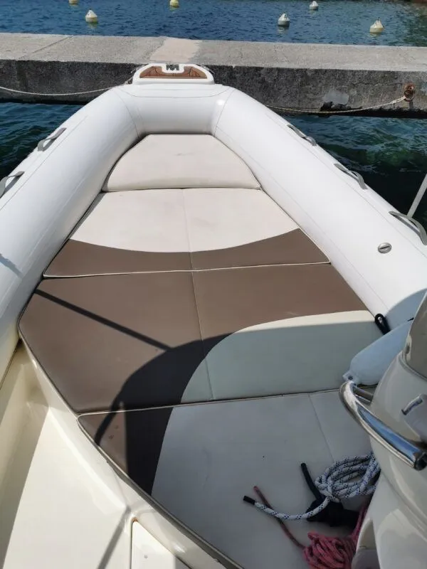 Wide Charter Boat