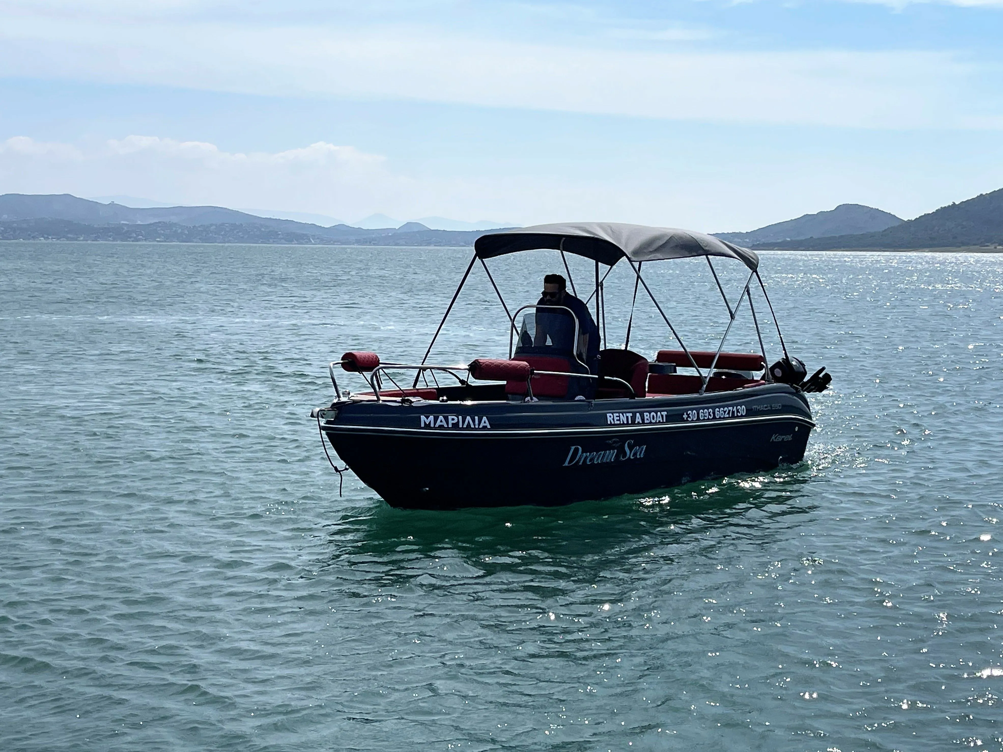 Marilia Charter Boat