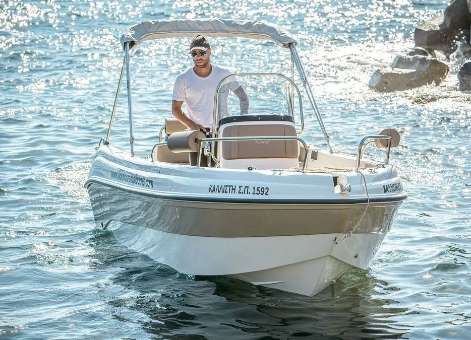 Explore Vlychada on a 5.5m Rental Boat