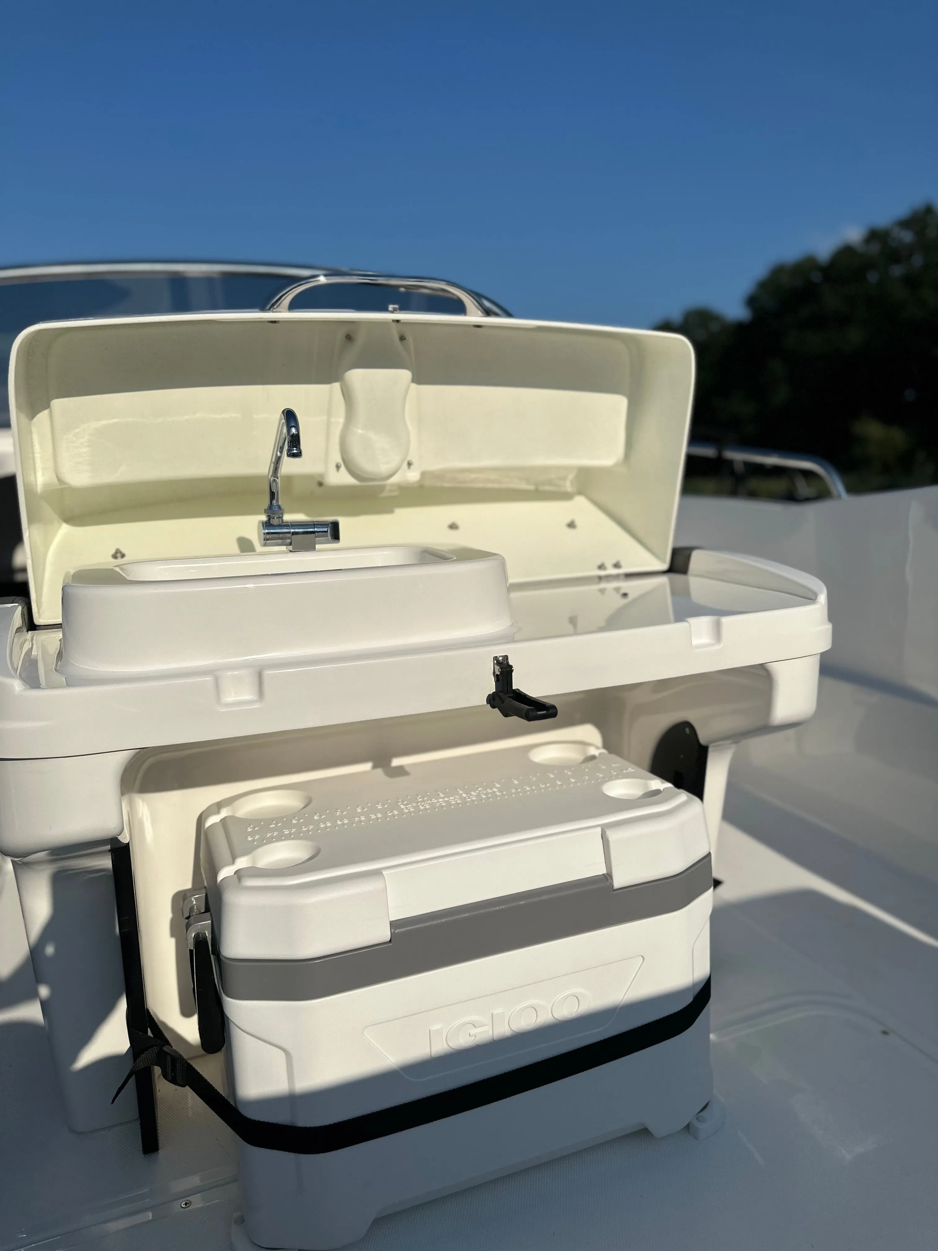 No Name Charter Boat