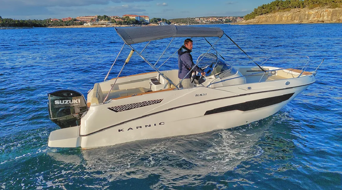No Name Charter Boat