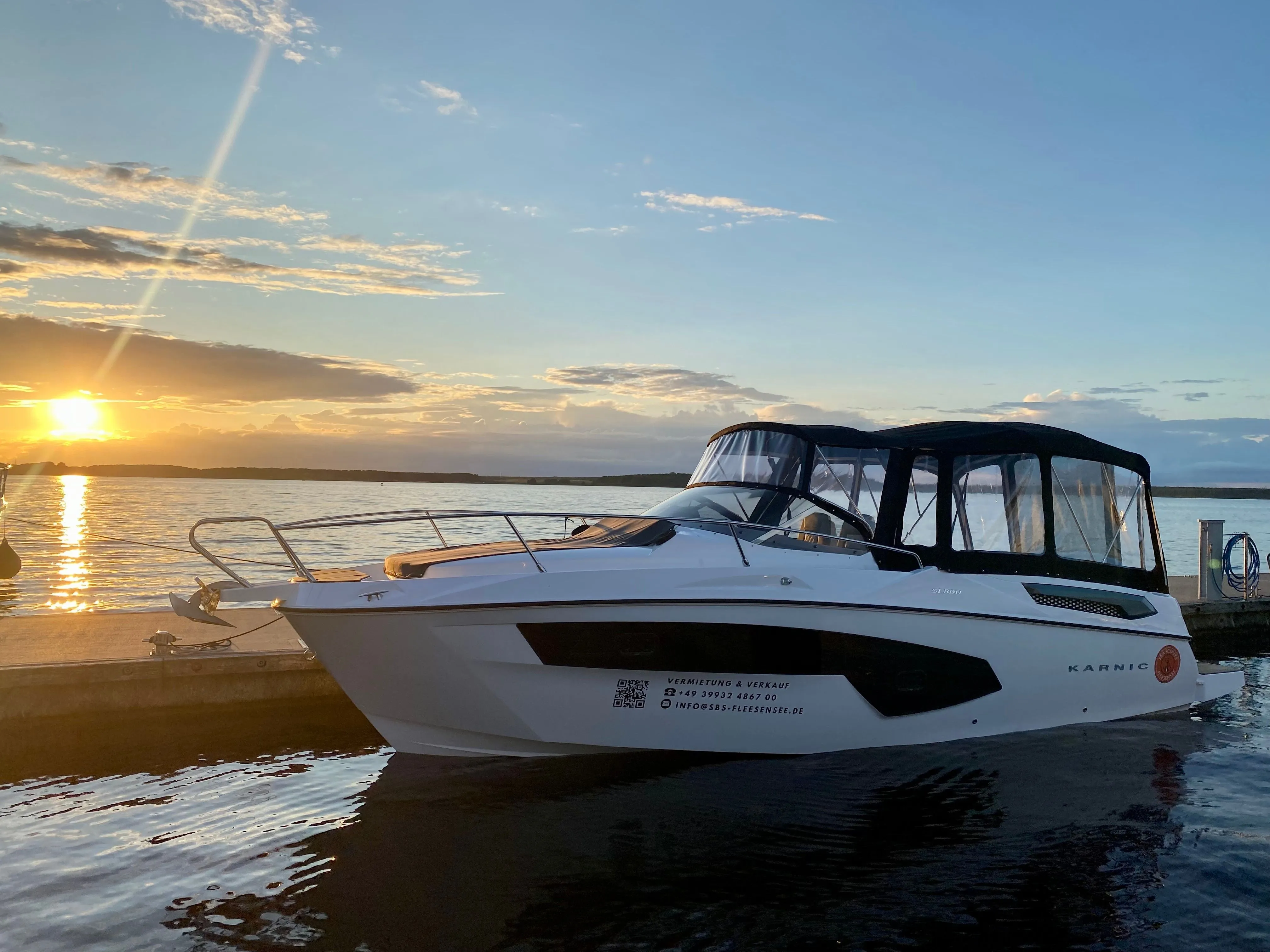 Explore Göhren-Lebbin on a 9.2m Rental Boat