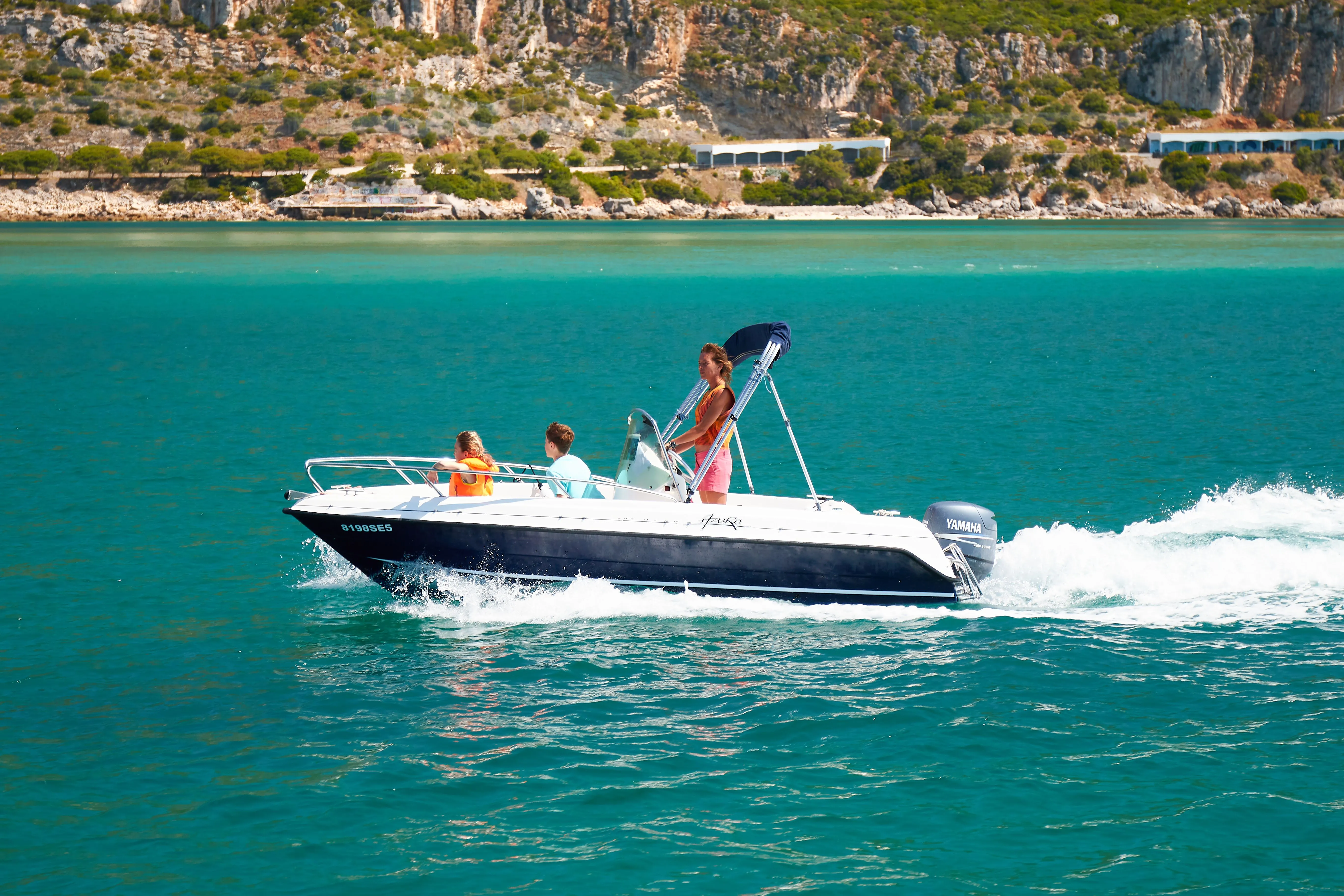 5m Setúbal Motor Boat Hire