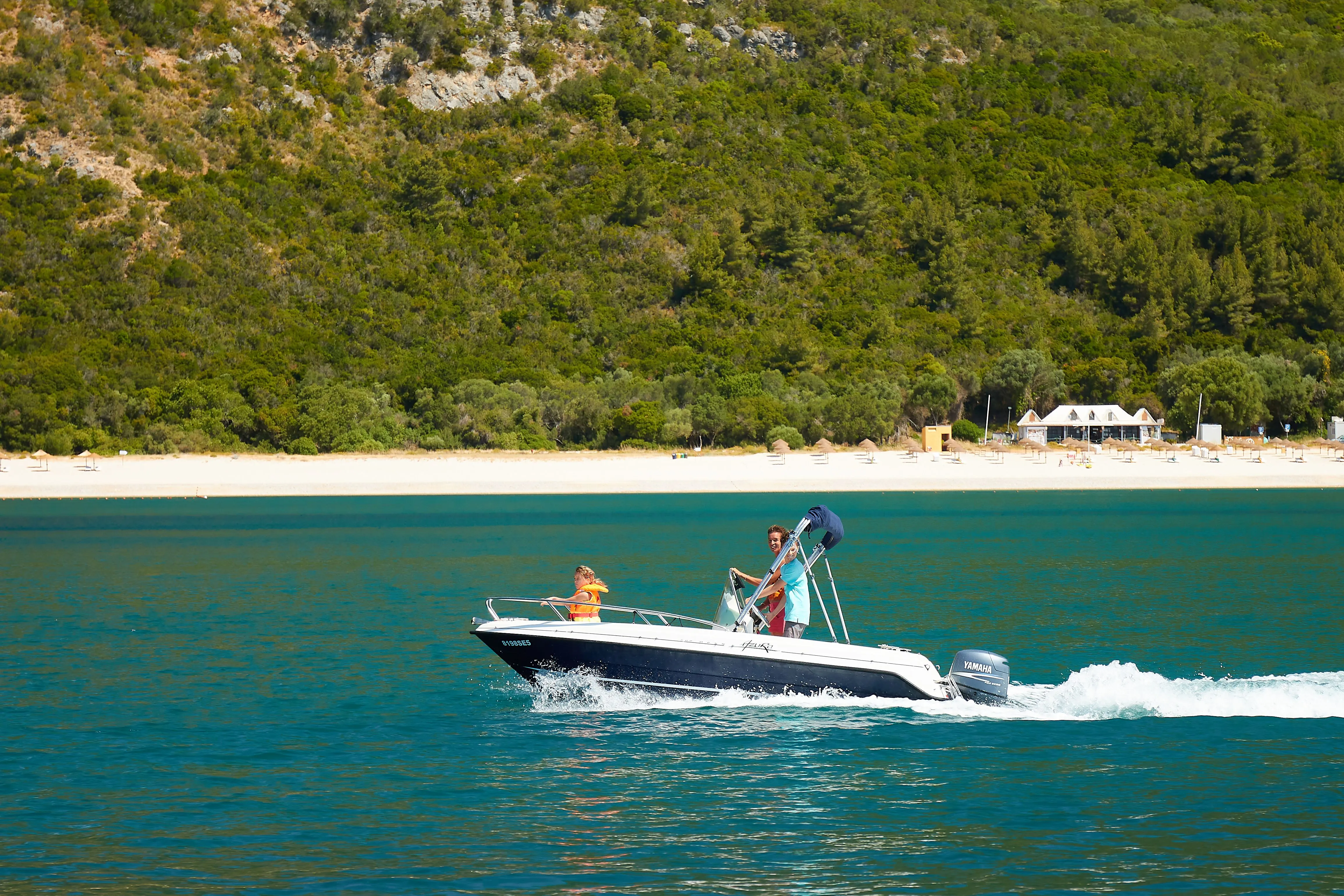 5m Setúbal Motor Boat Hire