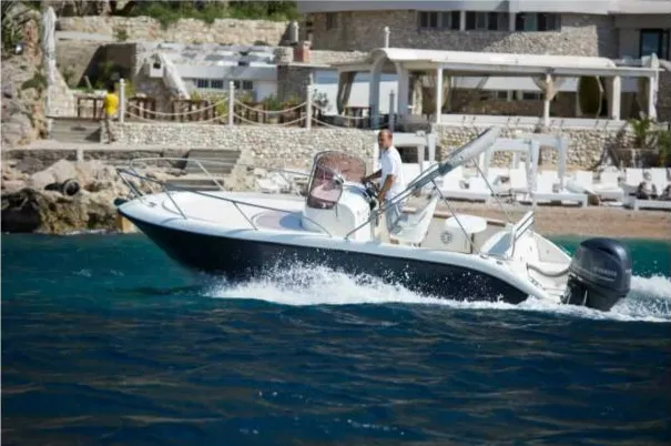 Charter a 6m Motor Boat in Dubrovnik