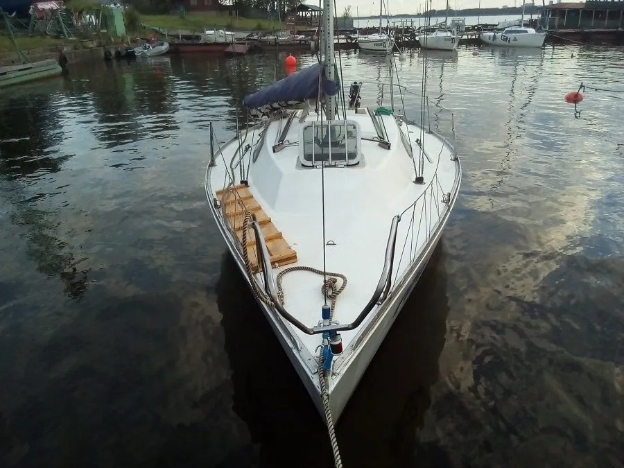 Explore Perm on a 7.26m Rental Sailing Yacht