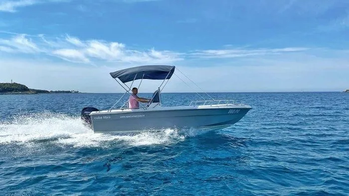 5.5m Vrsar Kvarnerplastika PG 550 Hire