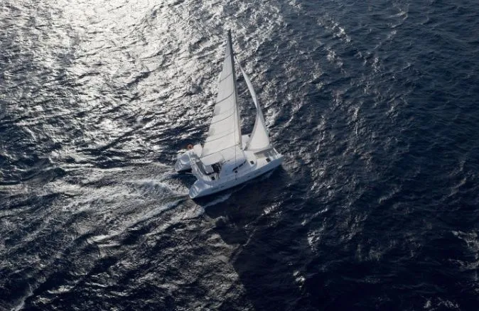 Atlasyco10 Charter Boat