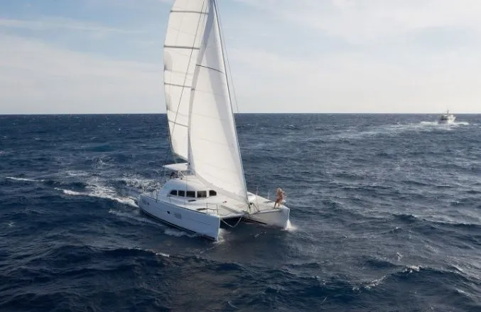 11.55m Yalta Catamaran Lagoon 380 Hire