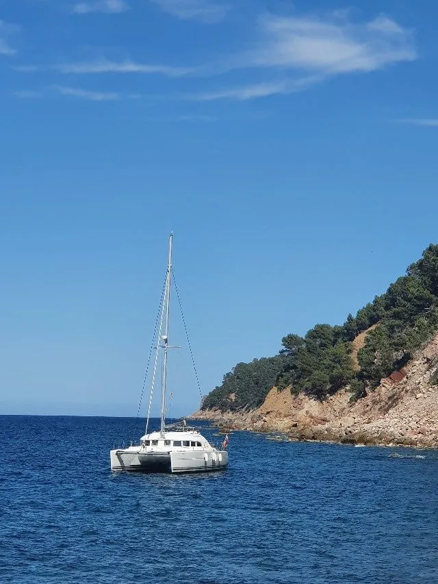 11.55m Cala D'Or Lagoon 380 Catamaran Hire