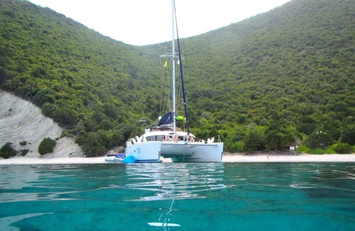 Maestro Charter Boat - 3