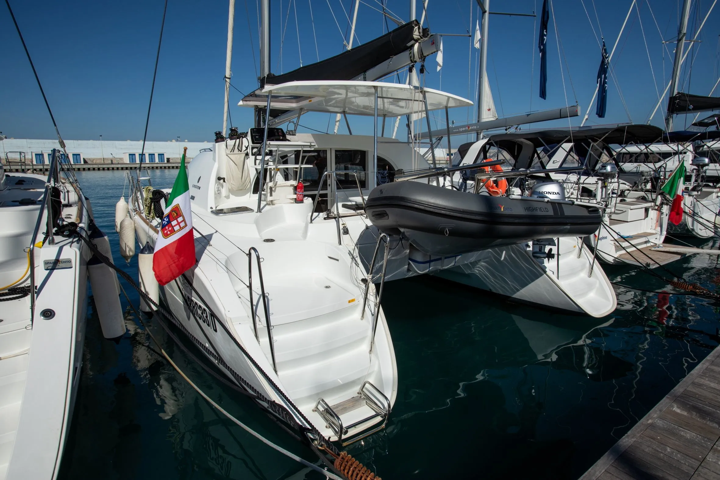 Лодка - Исследуйте Салерно на арендованном Lagoon 380 S2 длиной 11.55м