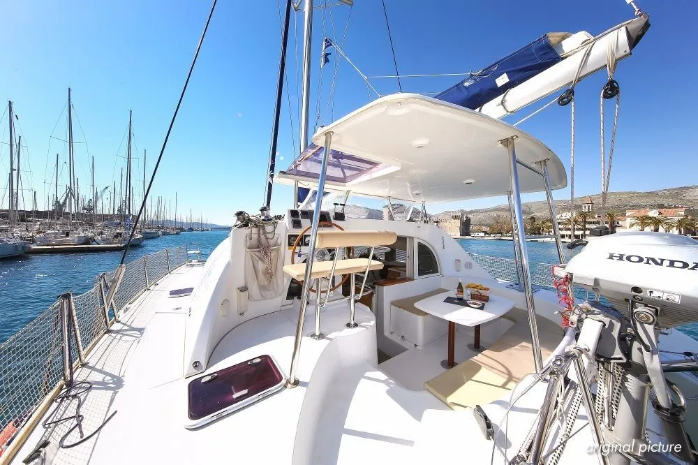 Phoenix Charter Boat