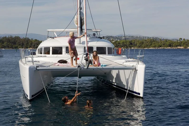 Plus Charter Boat