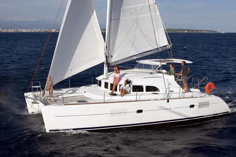 Charter a 11.5m Catamaran Lagoon 380 S2 in Estepona