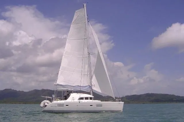Explore Trat on a 11.55m Rental Catamaran Lagoon 380 S2