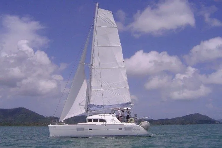 Amelie - Koh Chang Charter Boat