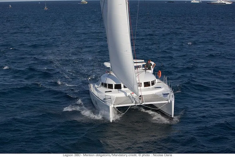 Explore Zaton on a 11.55m 4 Cabin Catamaran Rental