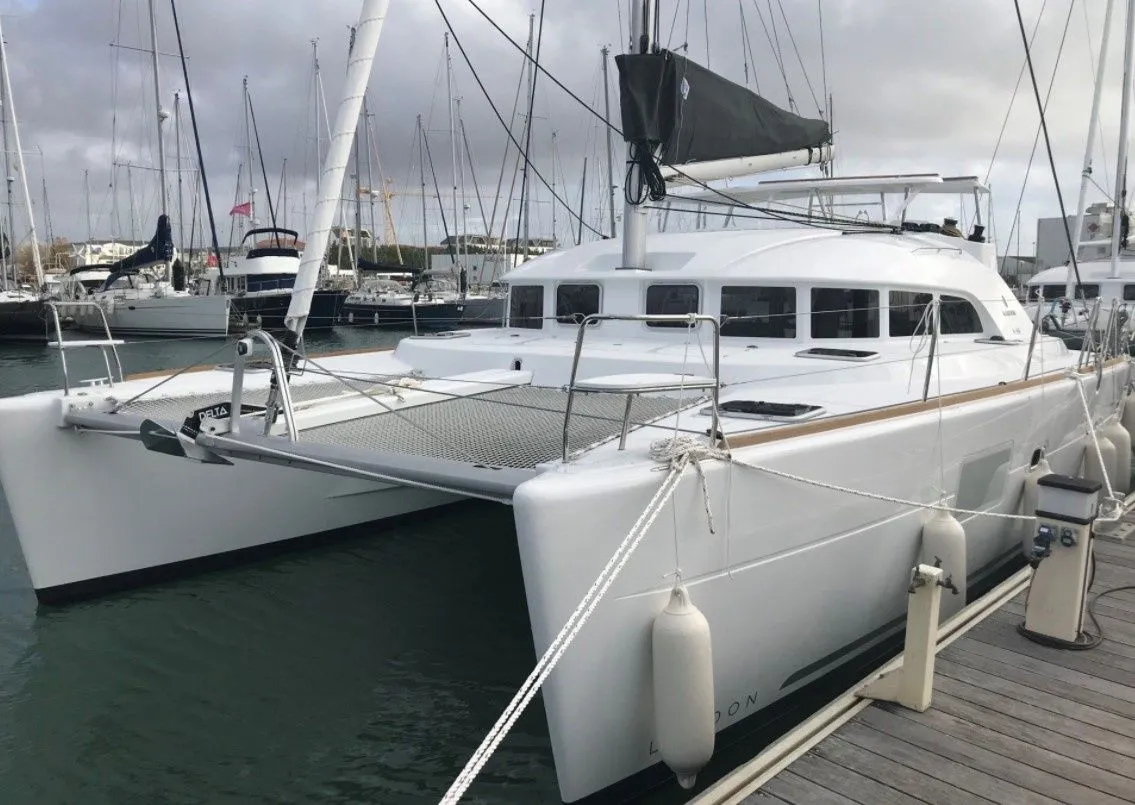 Чартер Tarawa 3 - 3