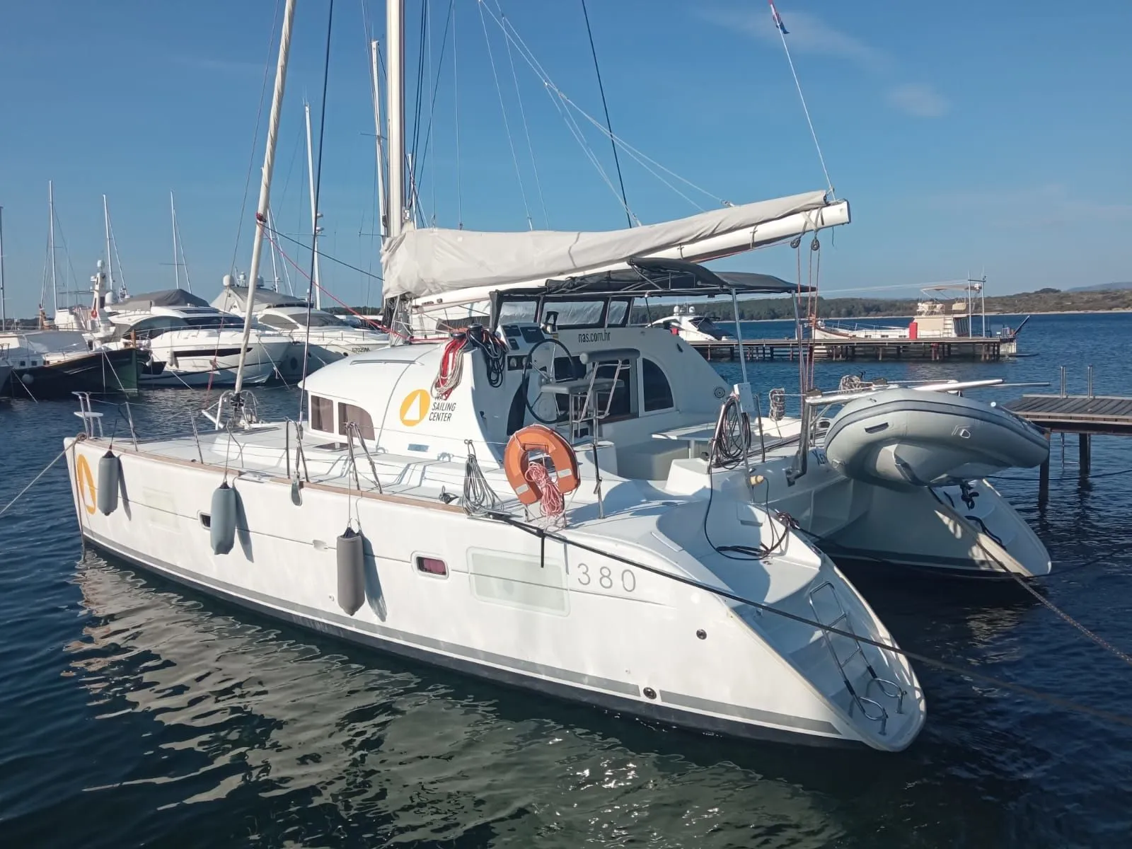 Charter a 11.55m 6 Cabin Catamaran in Punat