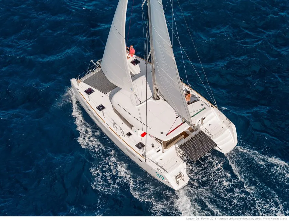 Meme Pas Peur Charter Boat