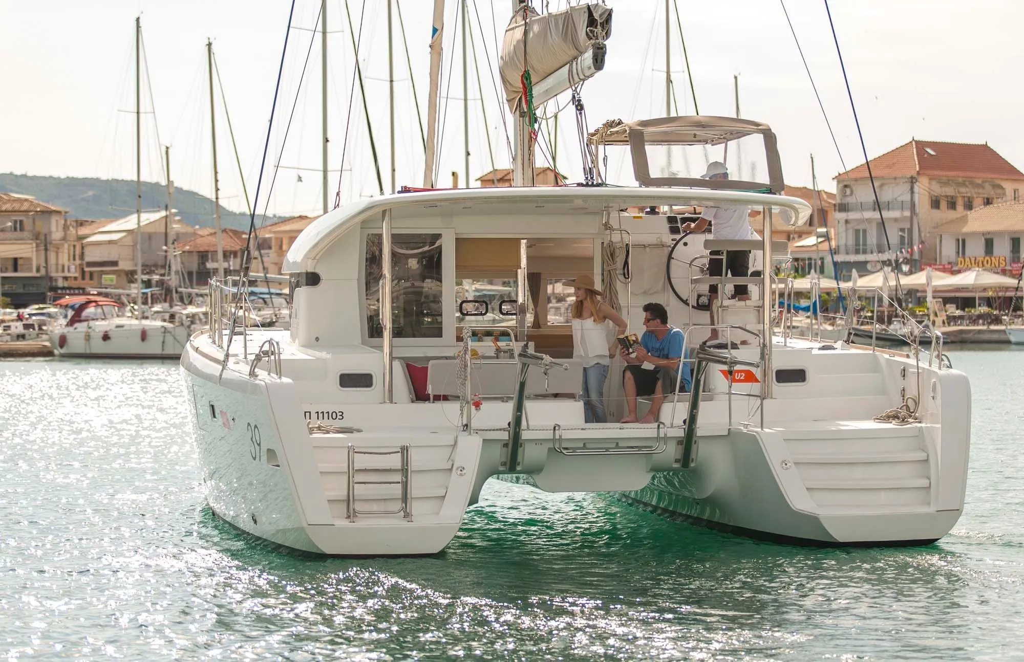 Boot - Explore Lefkada on a 11.74m Rental Boat