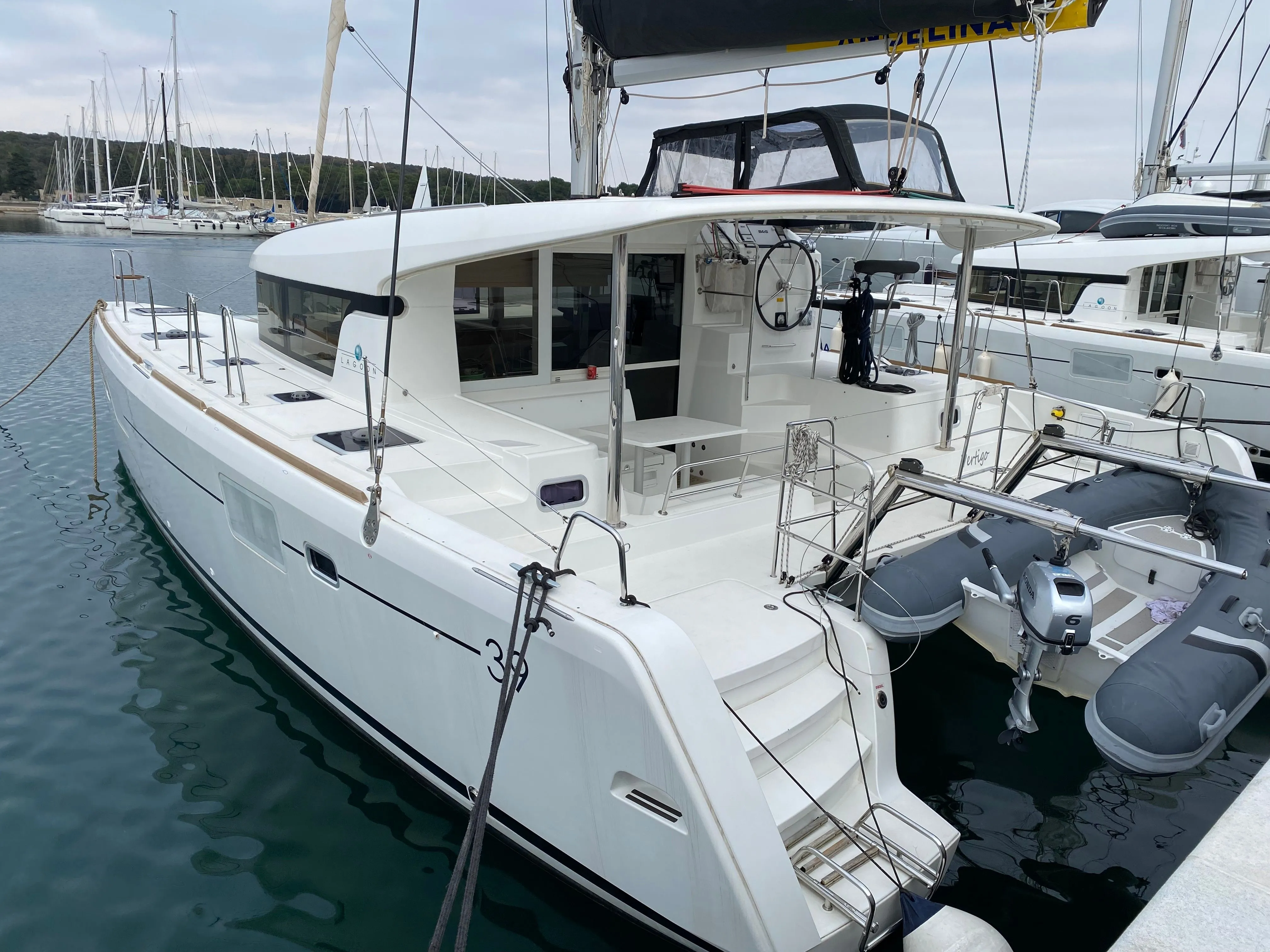 Explore Punat on a 11.74m 6 Cabin Catamaran Rental