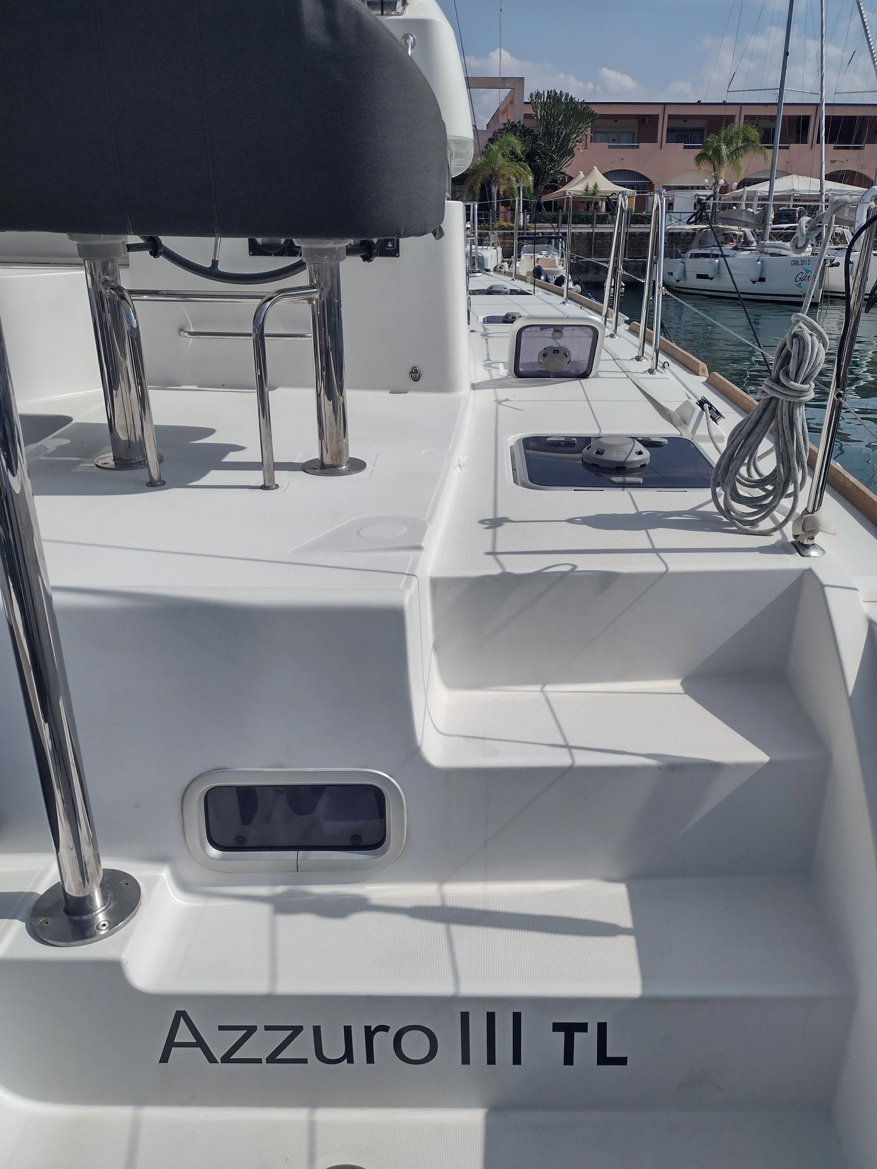 Rent a 11.74m Boat in Furnari