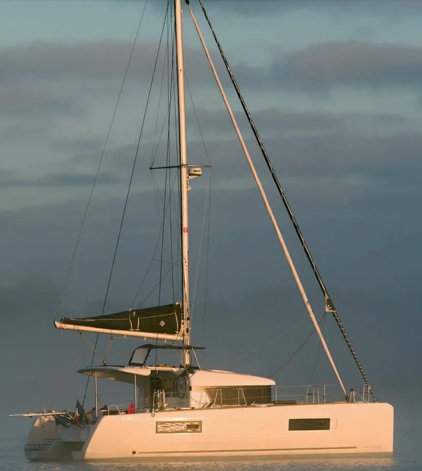 Avesenza Charter Boat