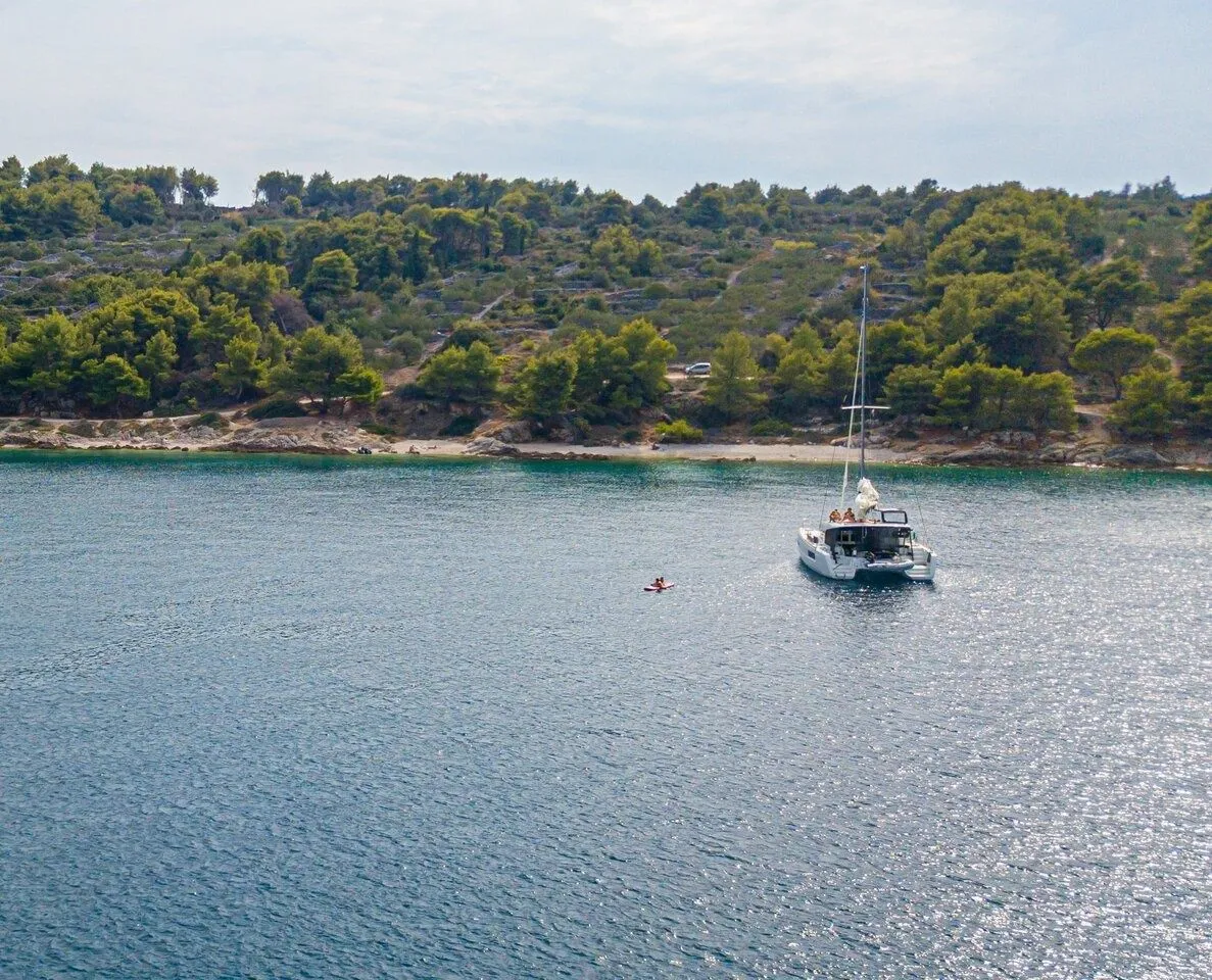 Charter a 11.74m Catamaran in Pirovac