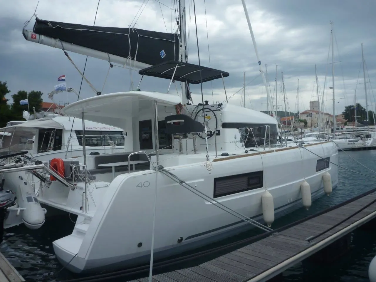 Mare Negroni Charter Boat