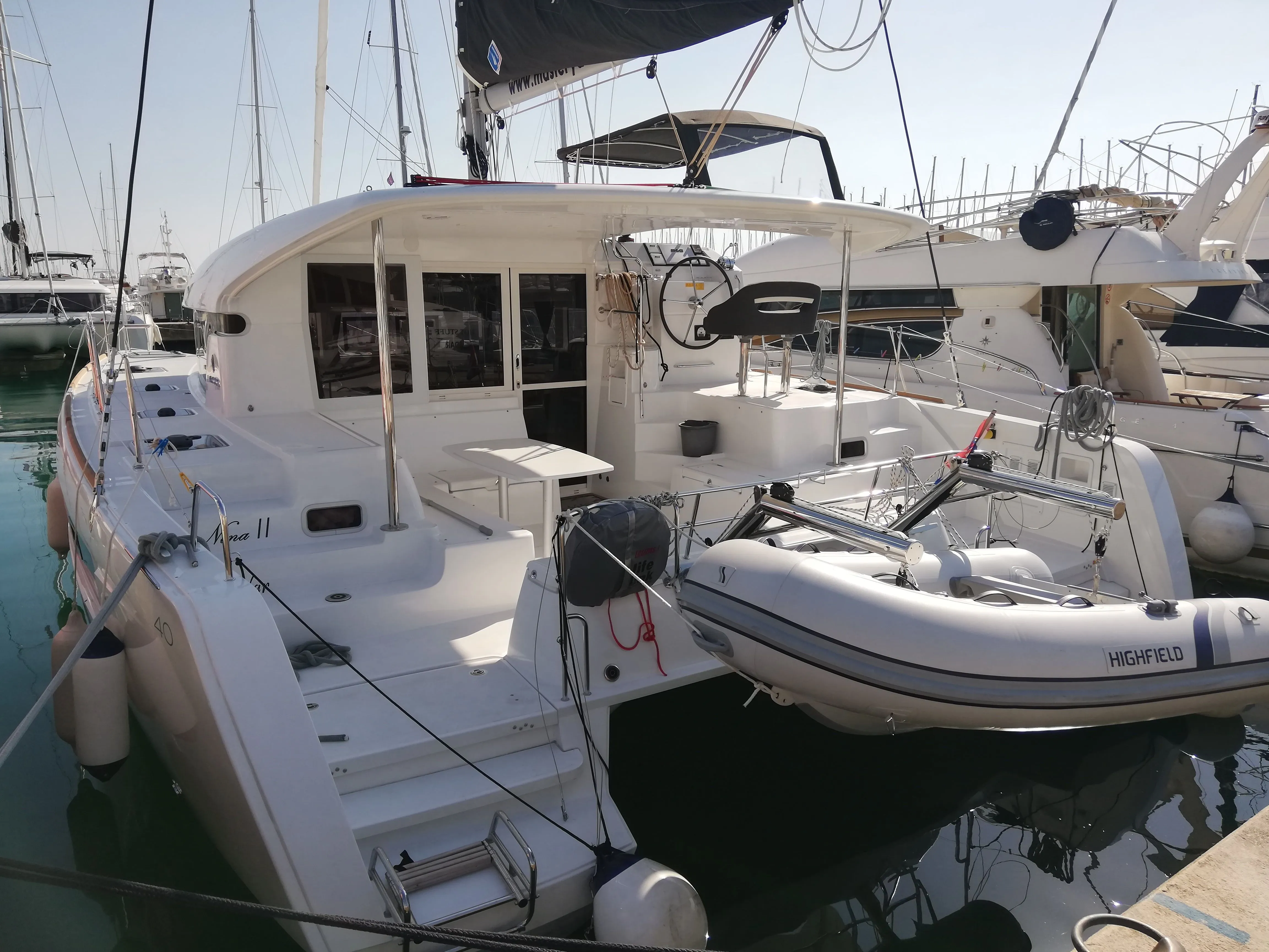 Чартер Nina 2 - 3