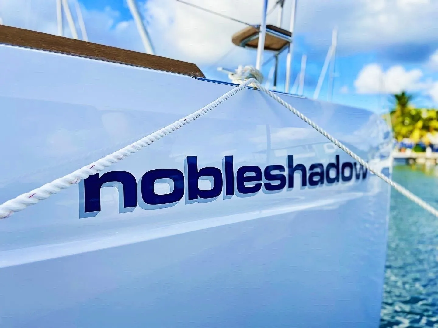 Noble Shadow Charterboot - 3
