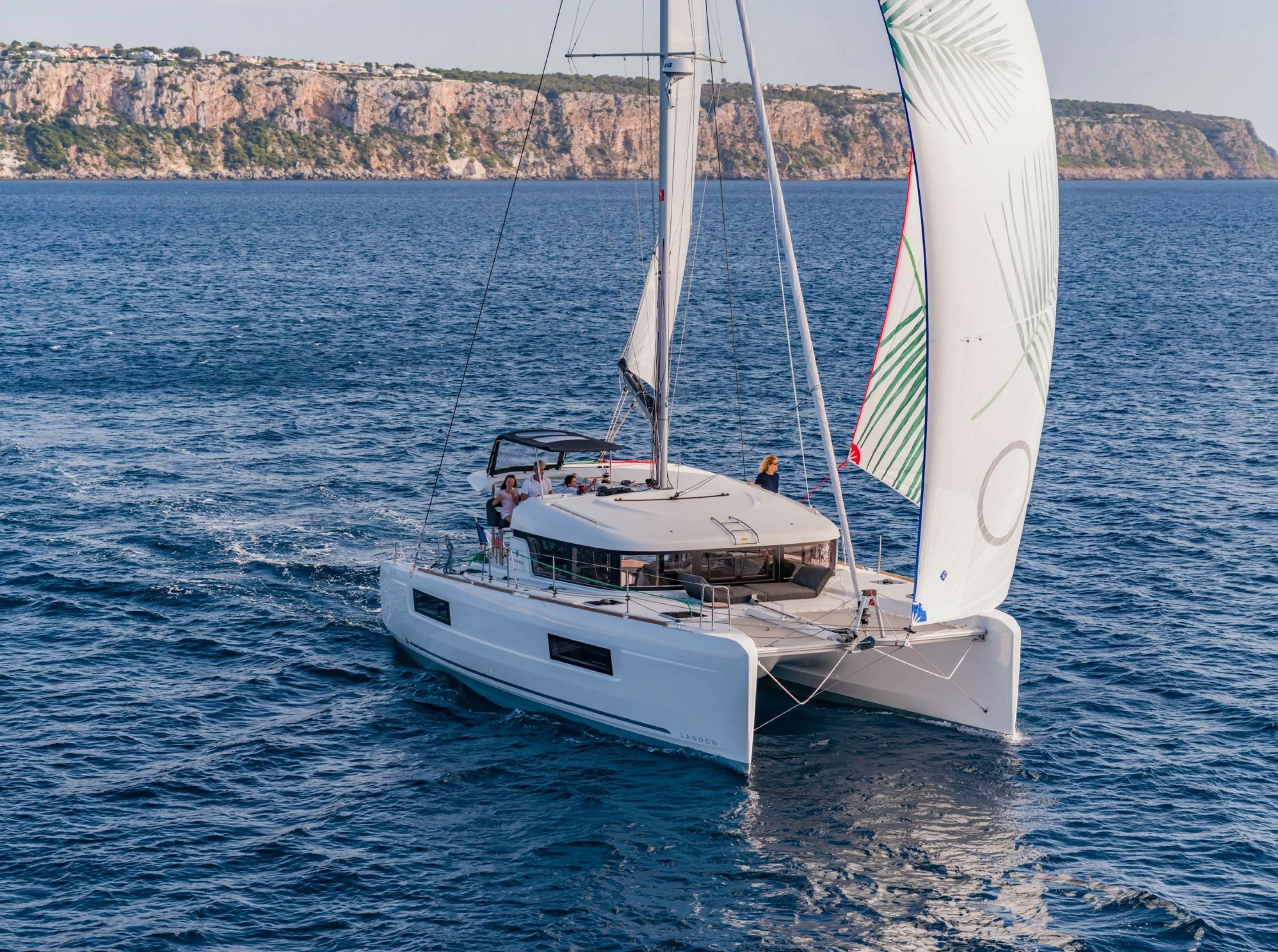 11.74m Pointe-à-Pitre 6 Cabin Catamaran Hire